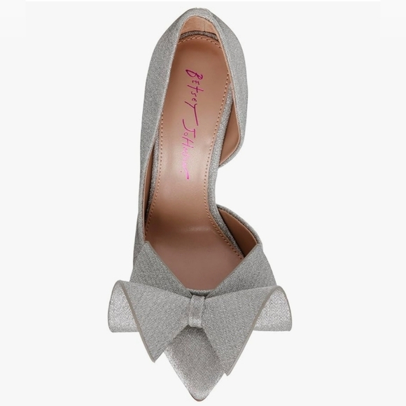 Betsey Johnson Avant Silver Bow Heels Size 6 NWT - Picture 7 of 7
